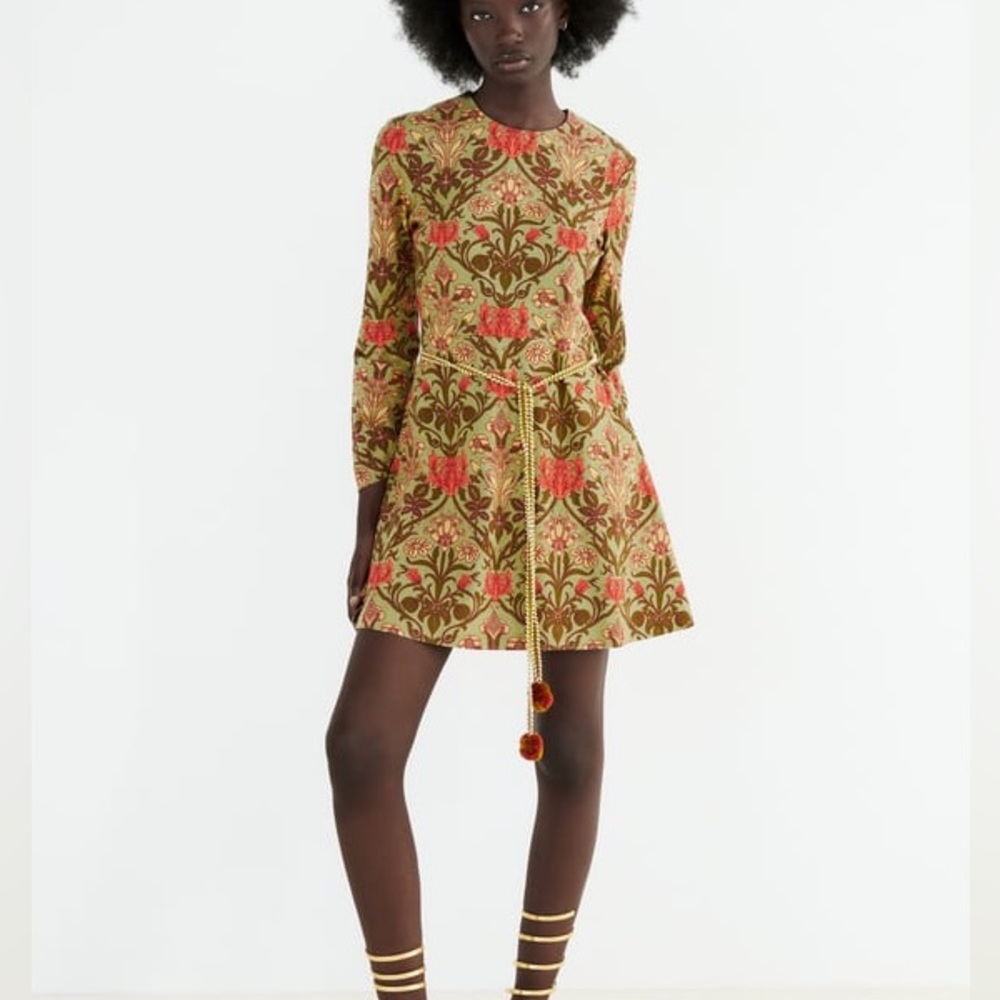 EU ZARA NWT Dress